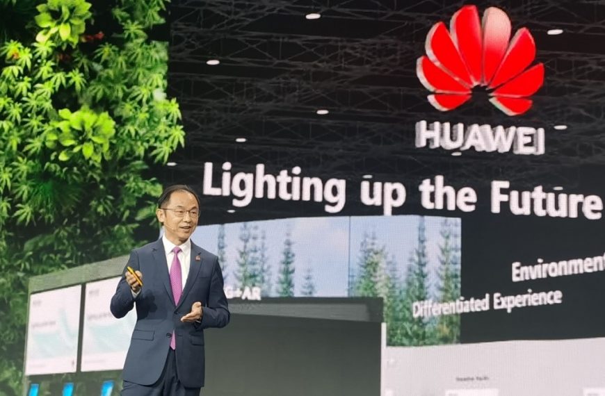 Ryang Ding Huawei MWC Barcelona