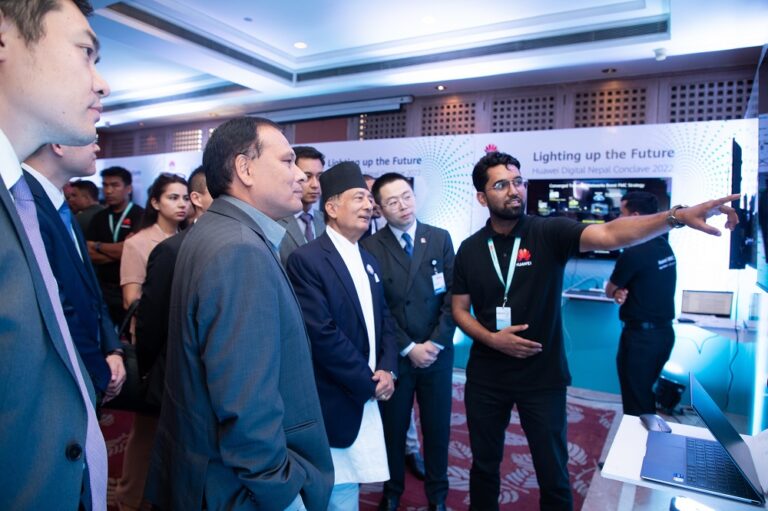Huawei-lighting-up-the-future-exhibition-at-Huawei-Digital-Nepal-Conclave-2022